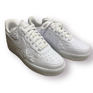 Nike Air Force 1 '07 Women’s Sneakers Flowers White‎ Size 8 BNWB